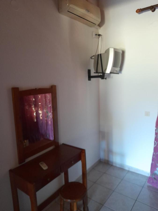 Aggeliki Apartments Sidárion Exteriör bild